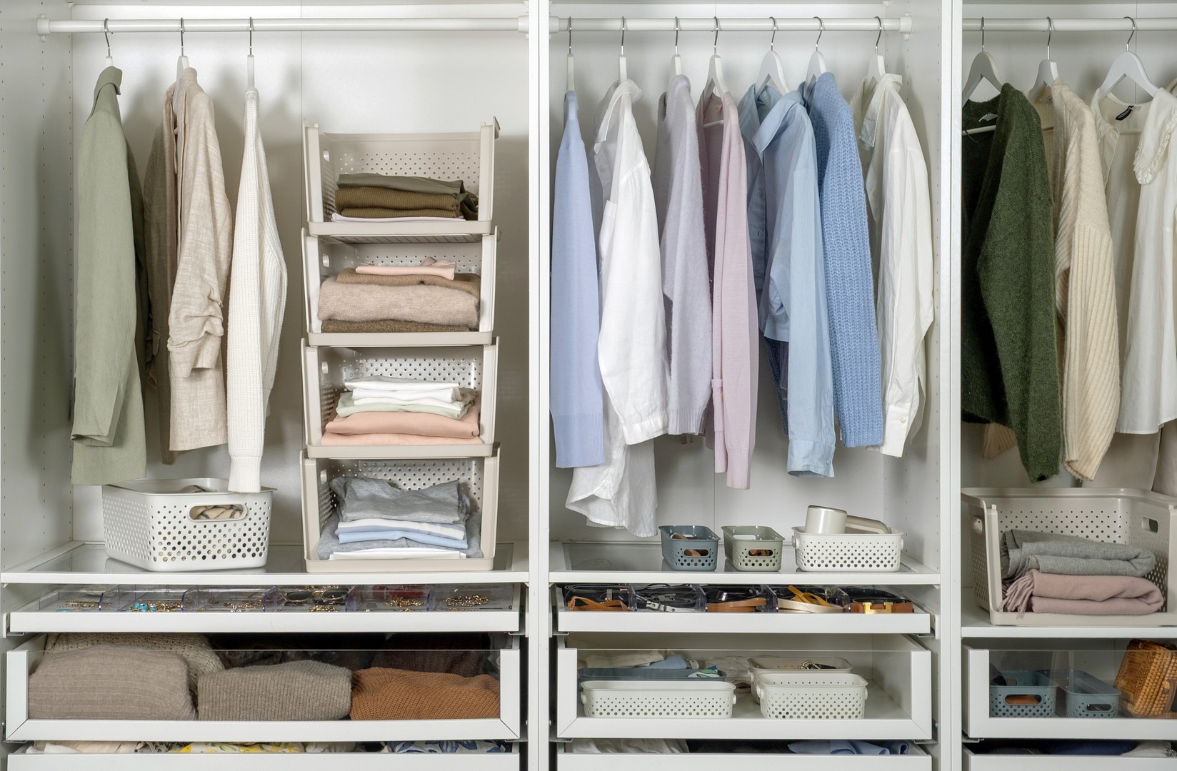 A wardrobe featuring SmartStore Essence Stack and Essence storage baskets